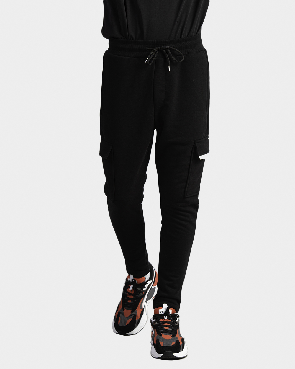#000000